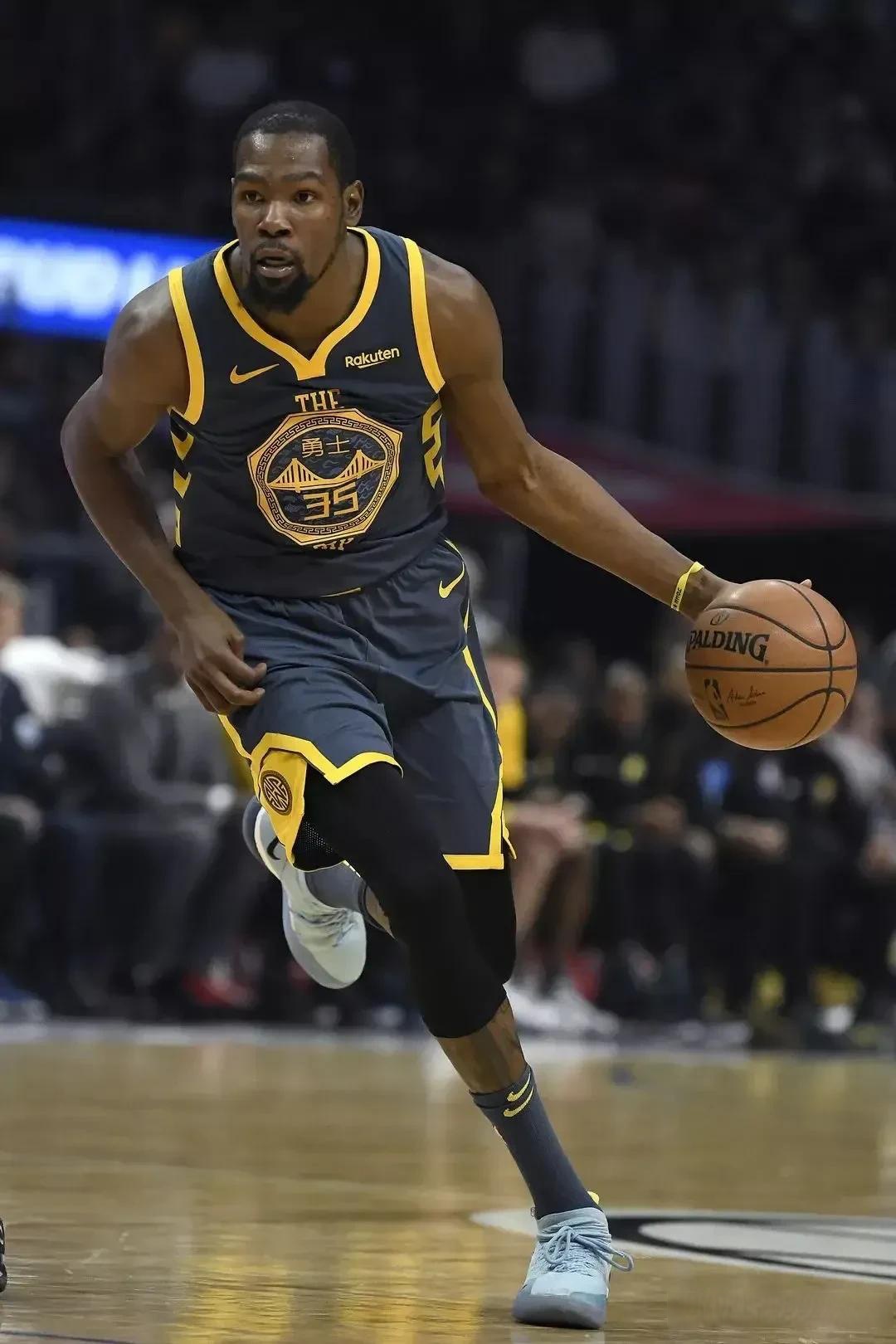 東契奇短短 東契奇短短